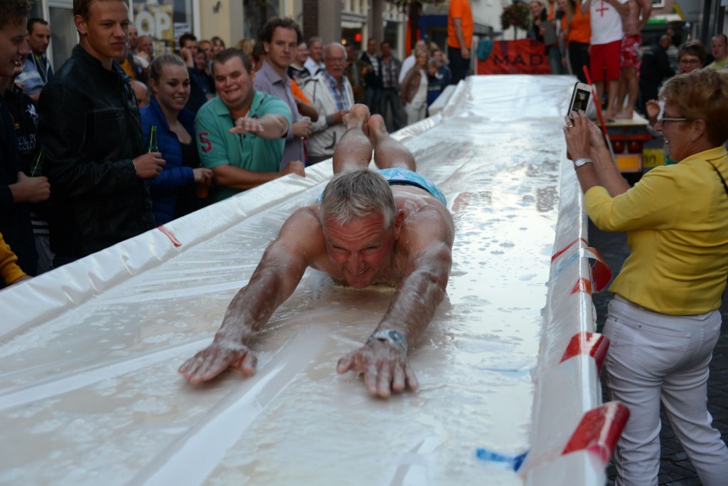 ../Images/Donderdag kermis 521.jpg